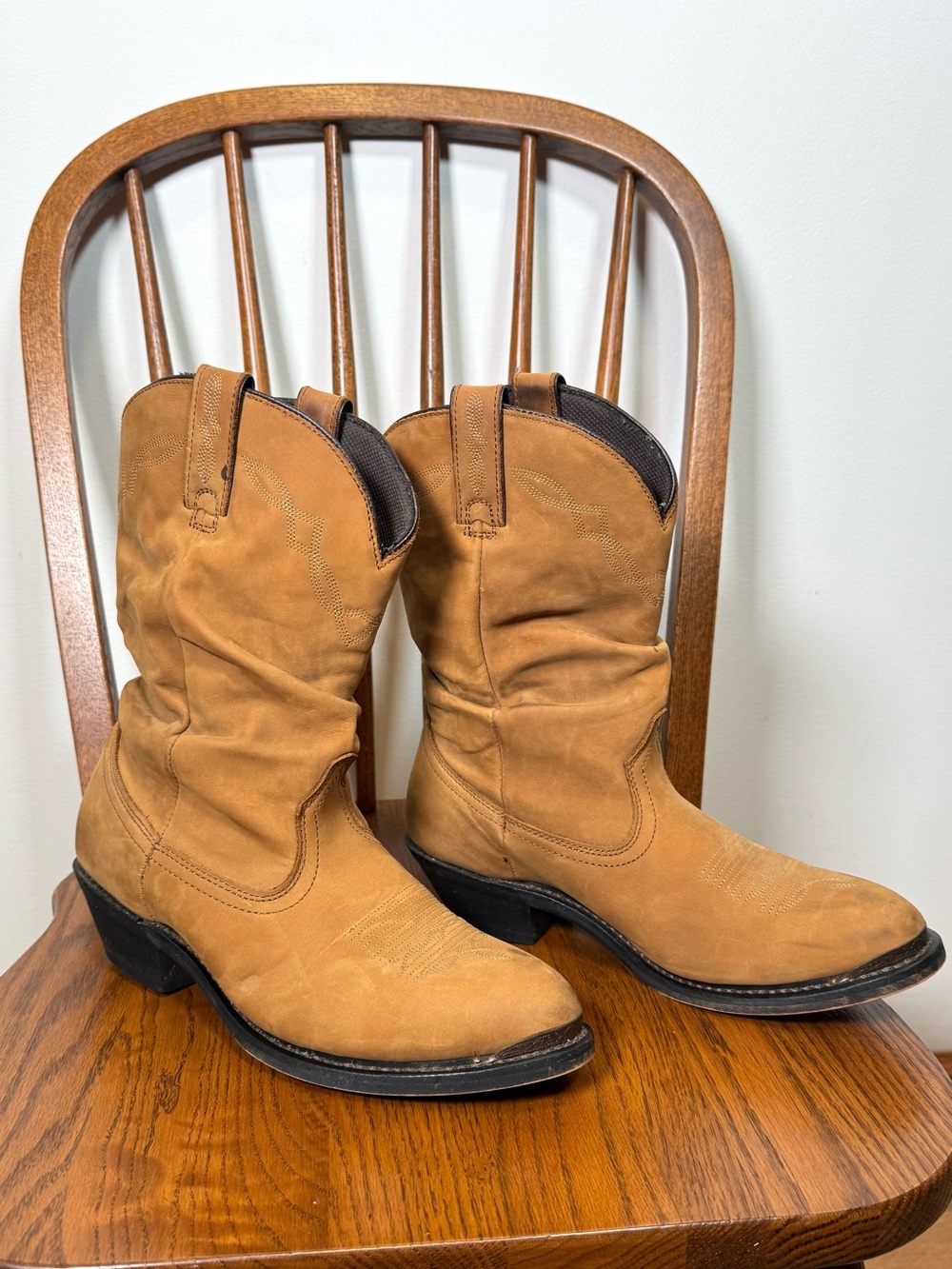 Shyanne Brown Tan Leather Slouch Western Cowboy/Cowgirl Boots Distressed 9.5